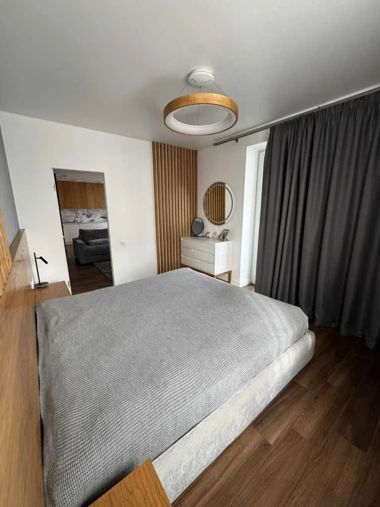 Продам 2к квартиру, 71кв.м, 8/9 пов, цегла, котел, Левада