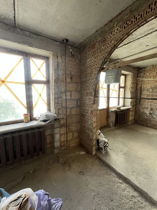 Продам большую 2-комнатную квартиру на Педагогической, 6-7 с