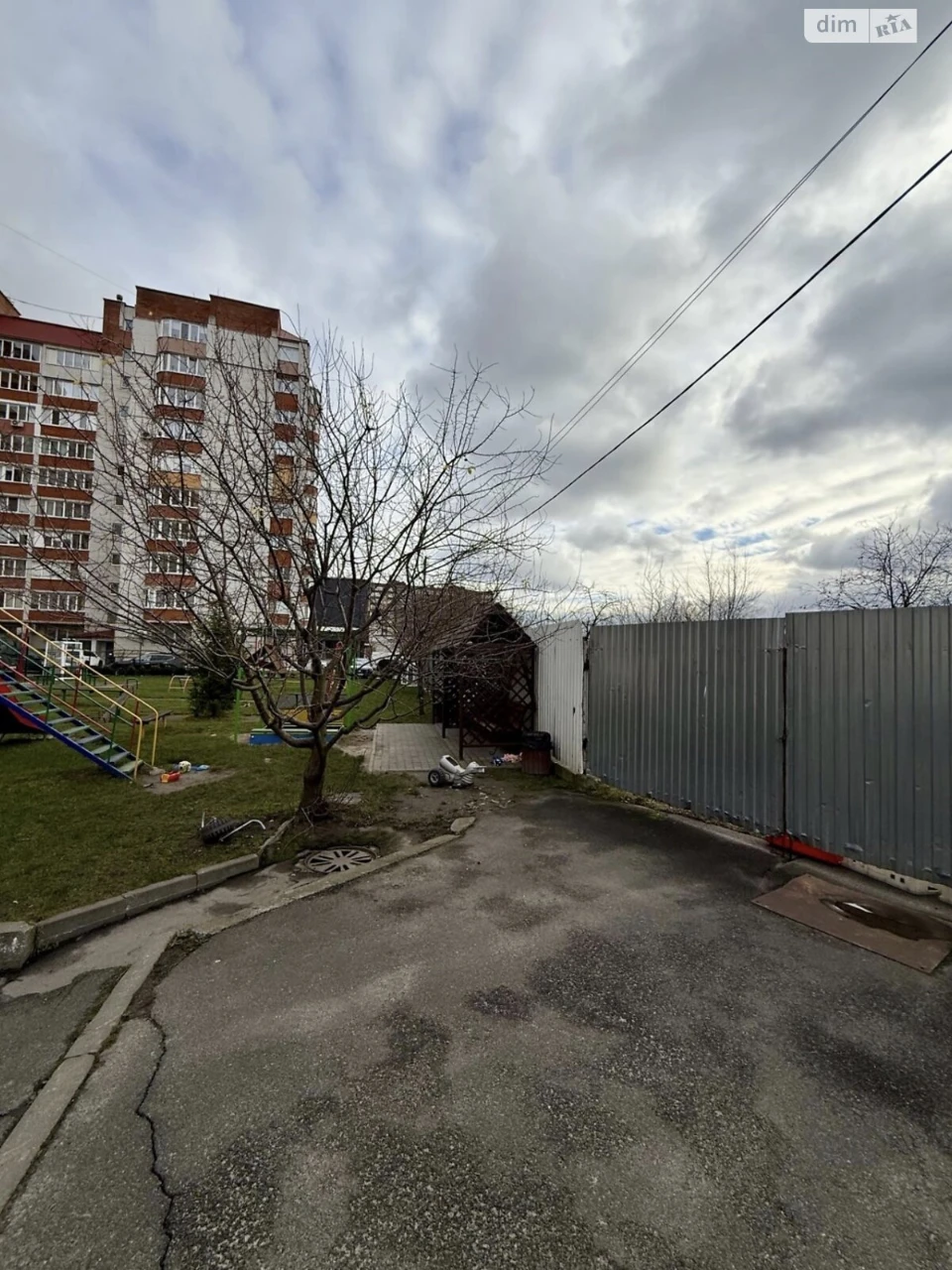 Продаж Ділянка під житлову забудову Виставка