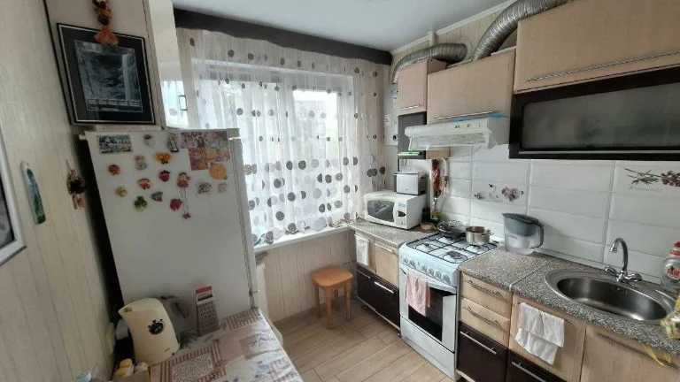 Продам 2-х комн. квартиру, Є-Відновлення, Ваучер