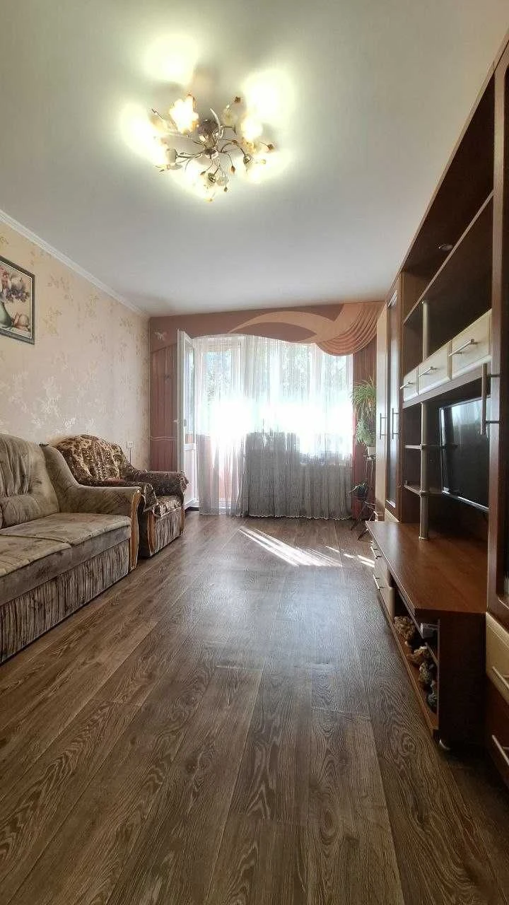 Продам 2-х комн. квартиру, Є-Відновлення, Ваучер