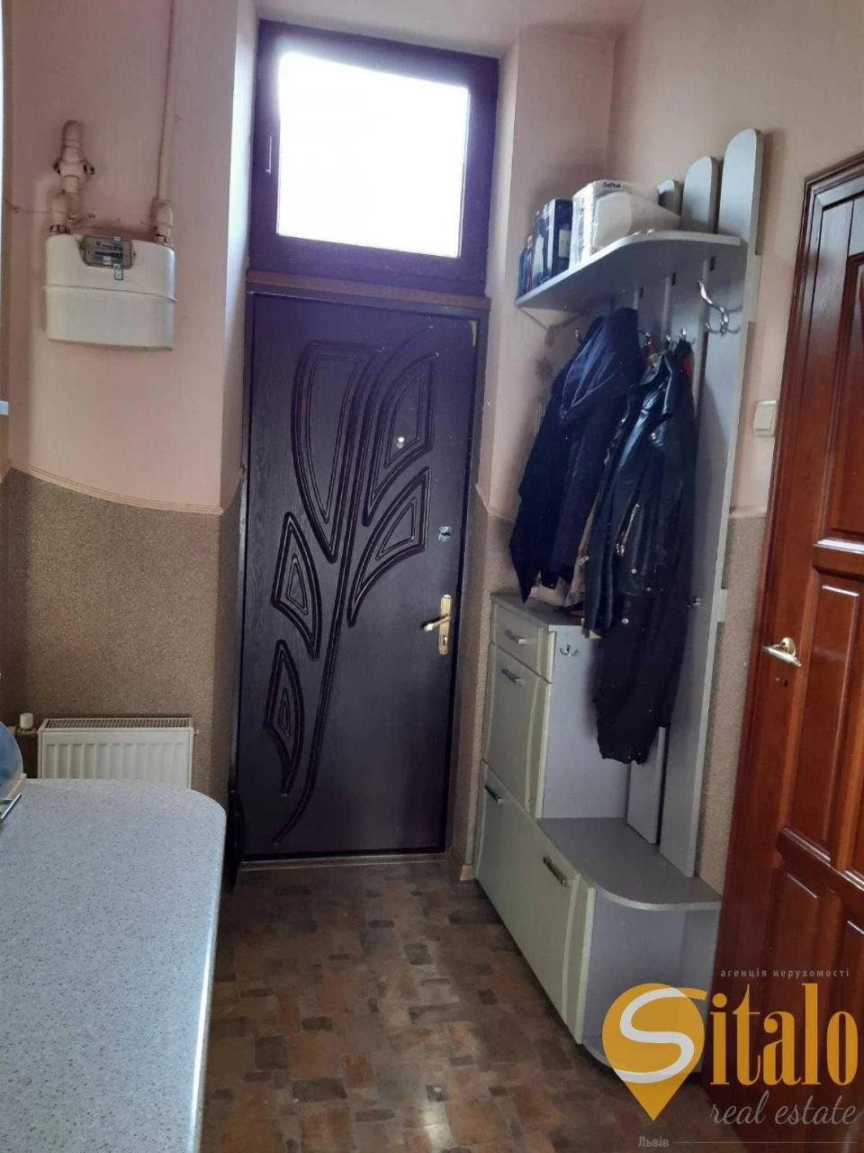 Продаж 4 кімнатної квартири, площа Данила Галицького, центр,