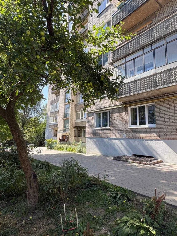 Продаж 4-кімнатної квартири по вул. Раковського (Сихівський