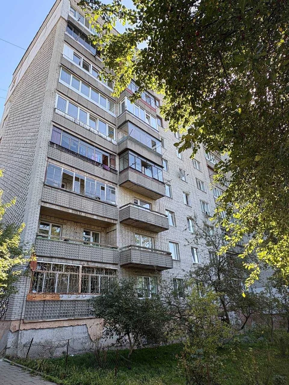 Продаж 4-кімнатної квартири по вул. Раковського (Сихівський