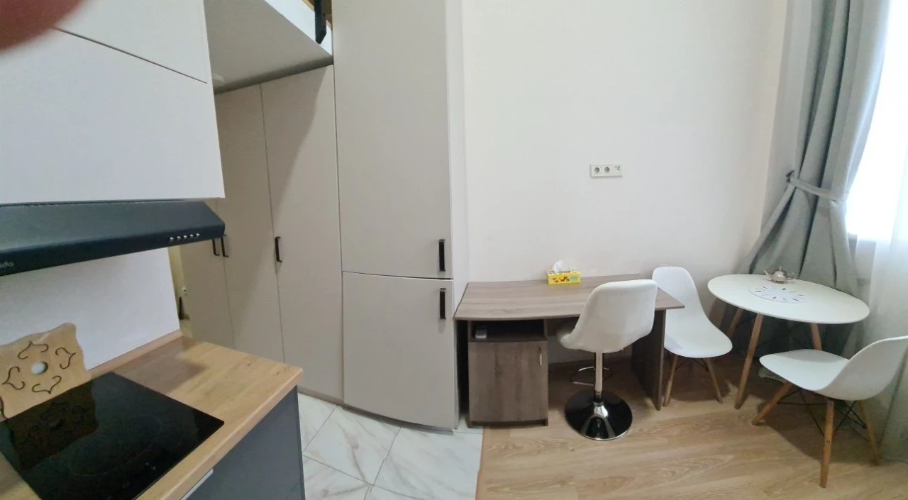 Продам свою дворівневу квартиру  SMART HOUSE Машинобудівна 4