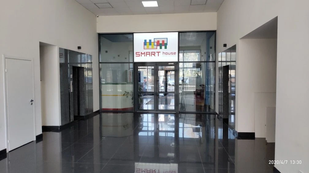 Продам свою дворівневу квартиру  SMART HOUSE Машинобудівна 4