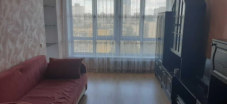 квартира на бульв.Жуля Верна.11,м.Святошин