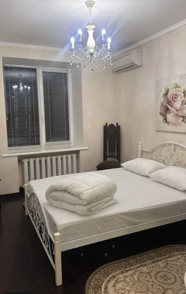 Продам 3-комнатную квартиру Яворницкого 45 Центр