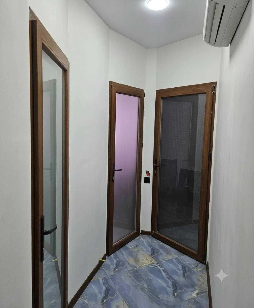 2к у ЖК Акварель 1 на Вільямса, ремонт, тепла підлога, 47 00