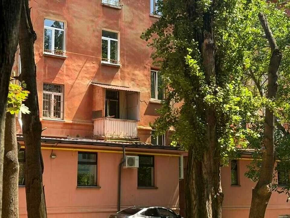 Квартира. Одеса, Середньофонтанська вул.