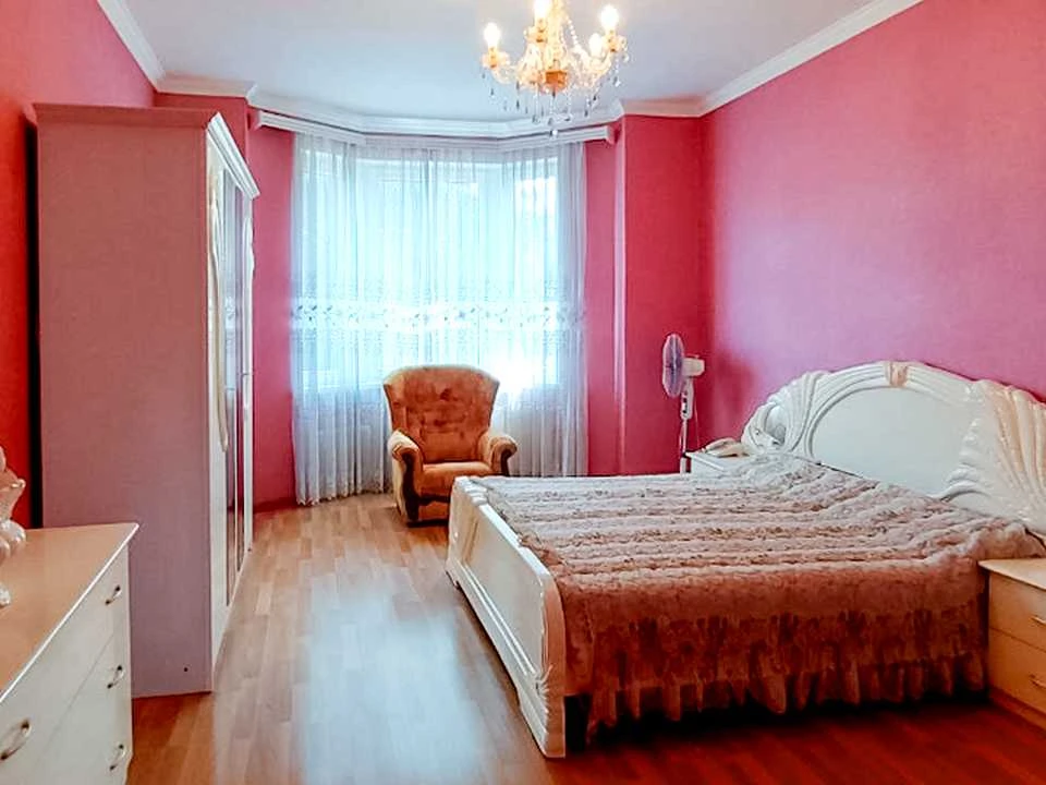 Будинок. Одеса, Кришталева вул.