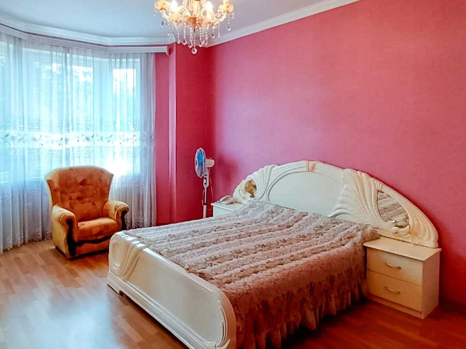Будинок. Одеса, Кришталева вул.