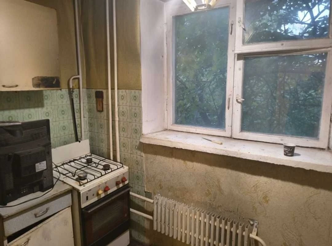 Продам 1 к.кв. на по. Аэрокосмическом ( Гагарина)