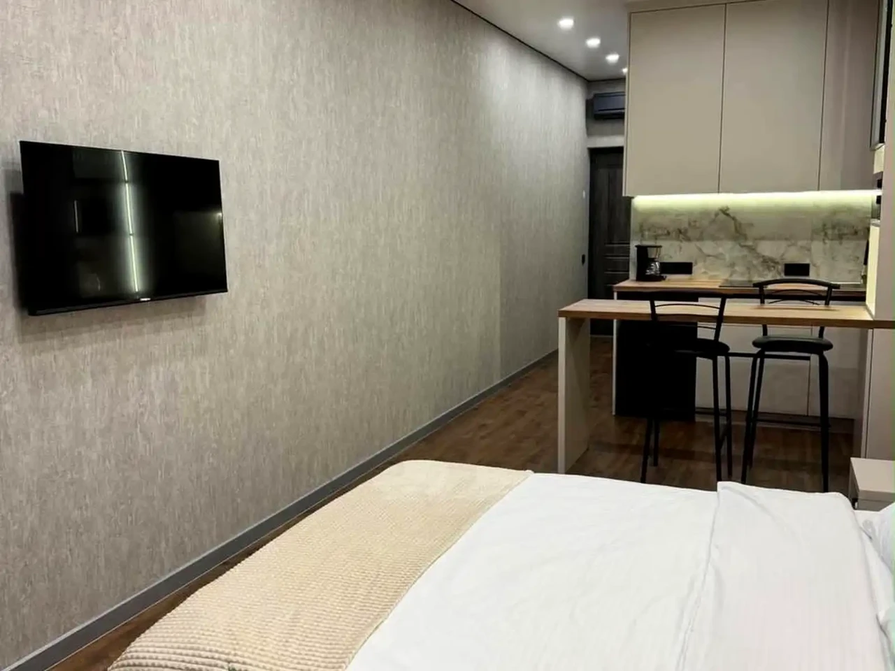 Оренда квартири 1-кімн. 26 м² 18/26 пов.