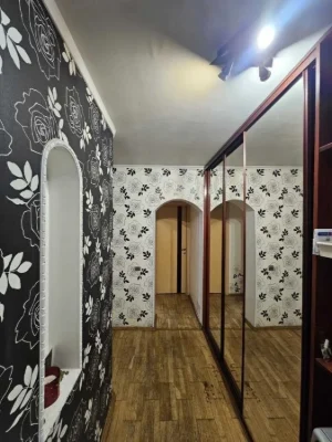 For sale 5-room apartment 120 m², Volodymyr Antonovych street