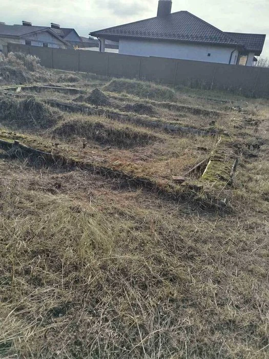 Земельна ділянка 9 сот. з ФУНДАМЕНТОМ 100м² та КОМУНІКАЦІЯМИ