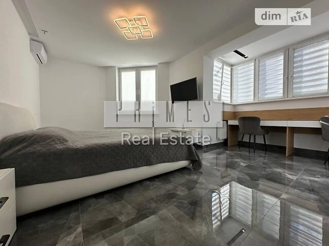 Продаж 2к квартири 92.2 кв. м на вул. Ризька 73Г • ID 345732