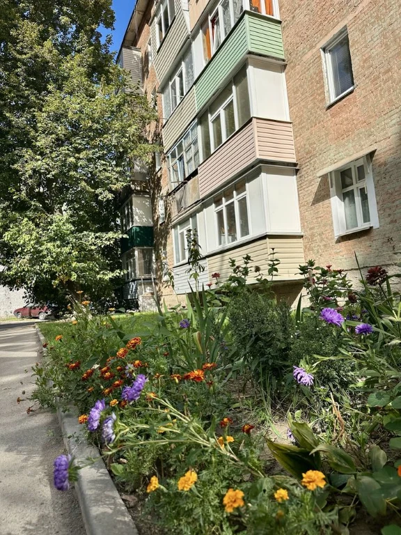 Однокімнатна. Захисників Украіни.