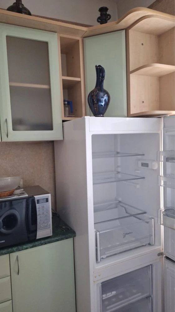 Продаж 3 кімнатної квартири по вул. Кастелівка( Медик)