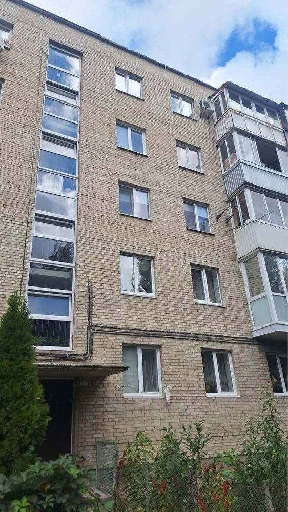 Продаж 3 кімнатної квартири по вул. Кастелівка( Медик)