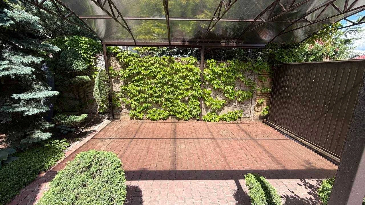 Продам 4к. таунхаус 170 кв.м. р-н ДНУ и ул. Высоковольтной