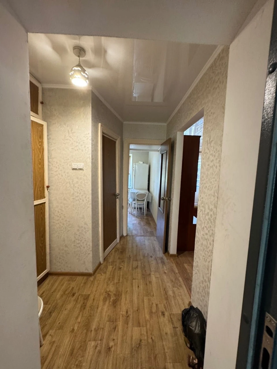 Продам 1 кімнатну квартиру Центральний Аеропорт