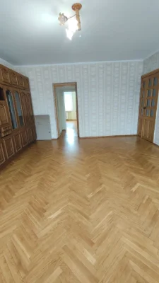 Продаж квартири з великою площею!
