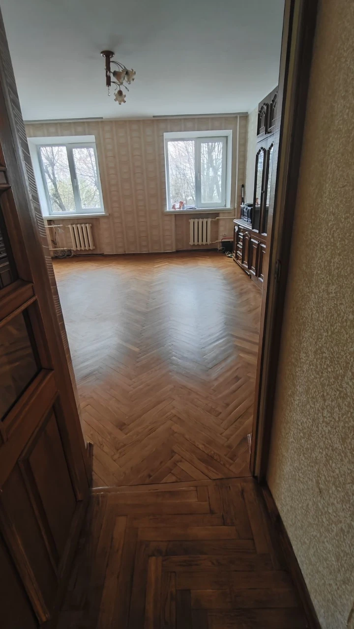 Продаж квартири з великою площею!