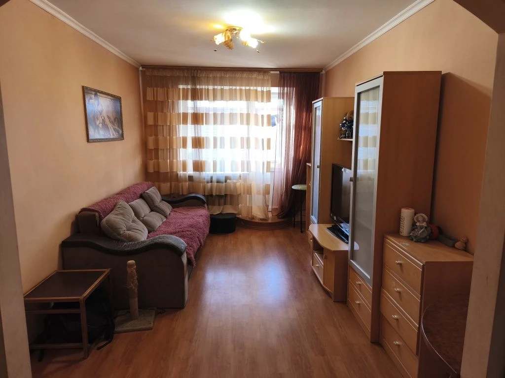 Продажа трёхкомнатної квартири у центрі міста