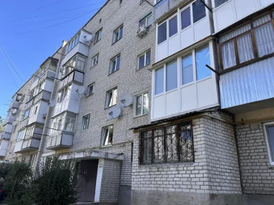 Лесі Українки, продаж 1-но кімнатноі квартири в центрі м.Жит