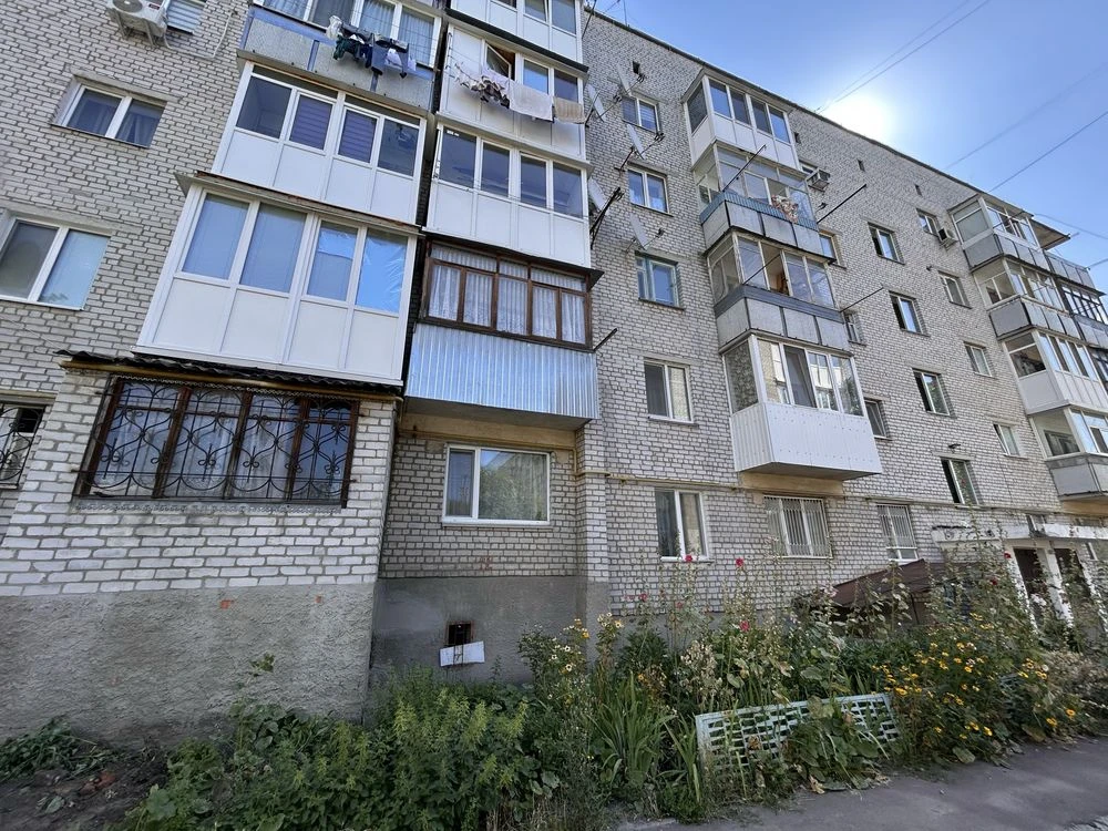 Лесі Українки, продаж 1-но кімнатноі квартири в центрі м.Жит