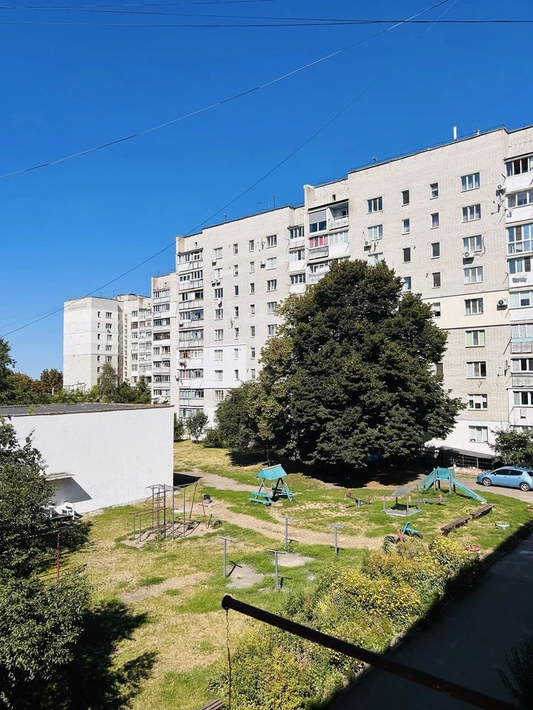 Лесі Українки, продаж 1-но кімнатноі квартири в центрі м.Жит