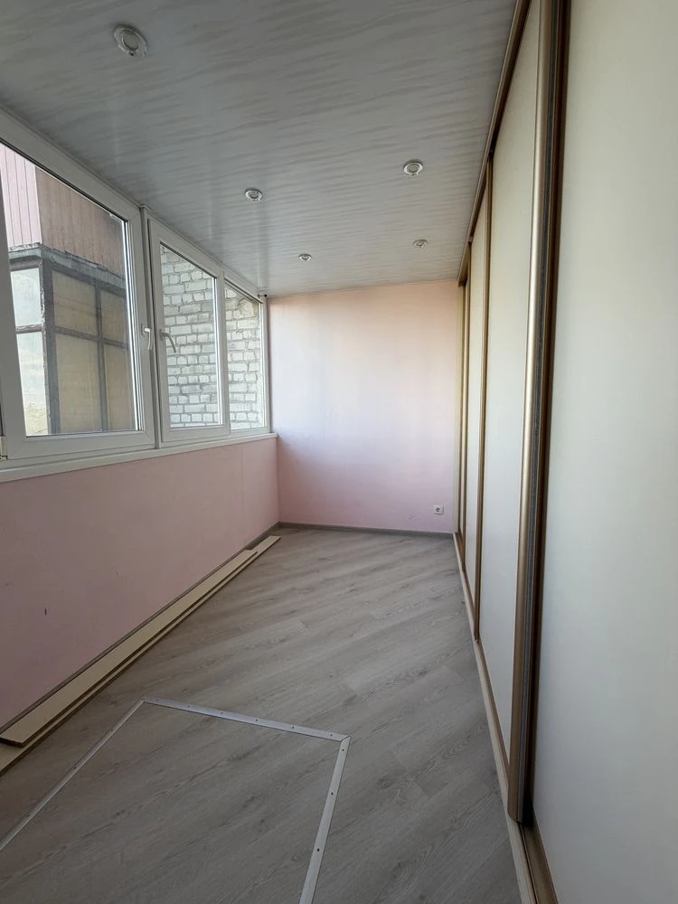 Продаж 4х кімнатноі квартири р-н Глобала