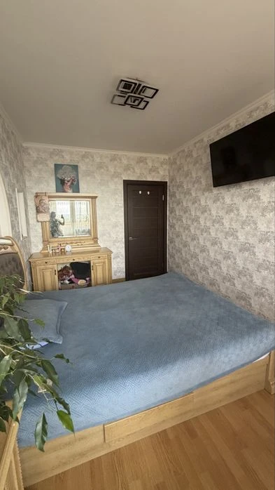 Продаж 3-кім квартири на Польовій з АО