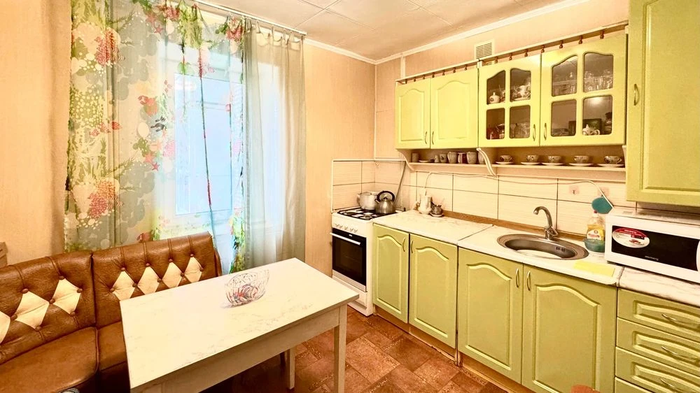 Продаж ОГЛЯДОВОЇ квартири 73 м² р-н Корбутівка