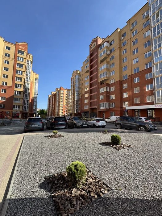 Продаж 2 кімнати Провулок Тарнавського