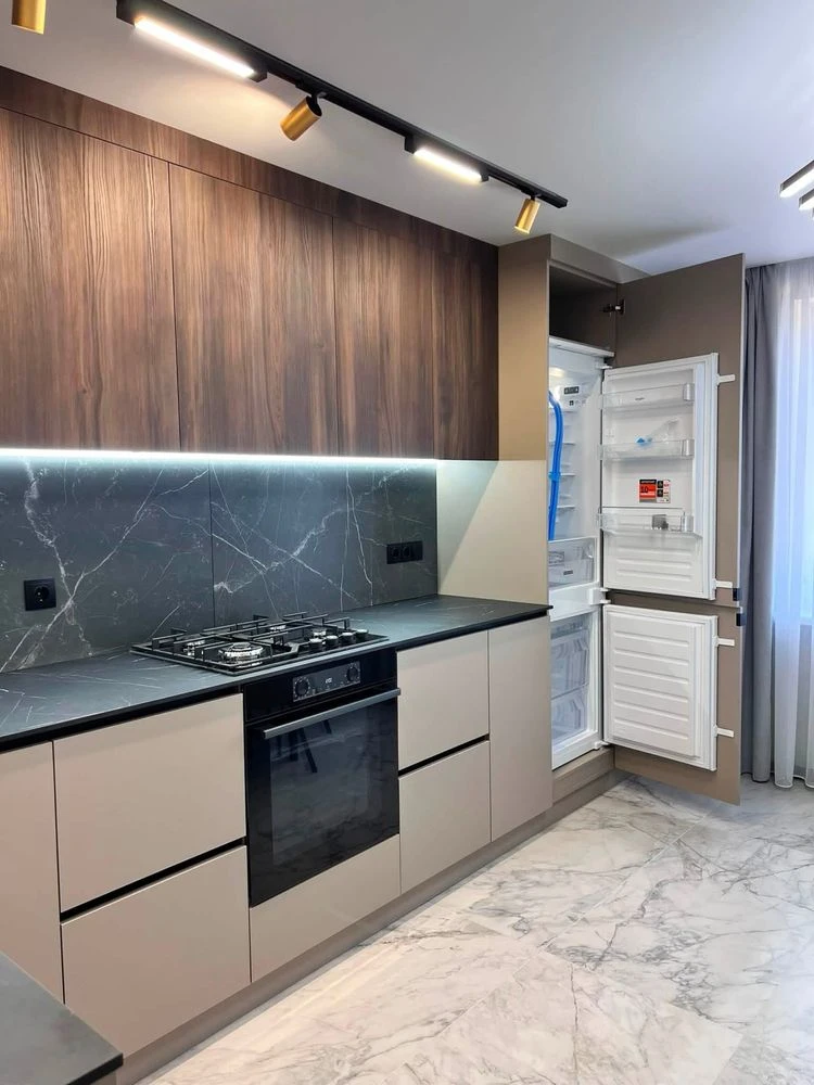 Продається сучасна 2 квмнатна квартира в клубному будинку по