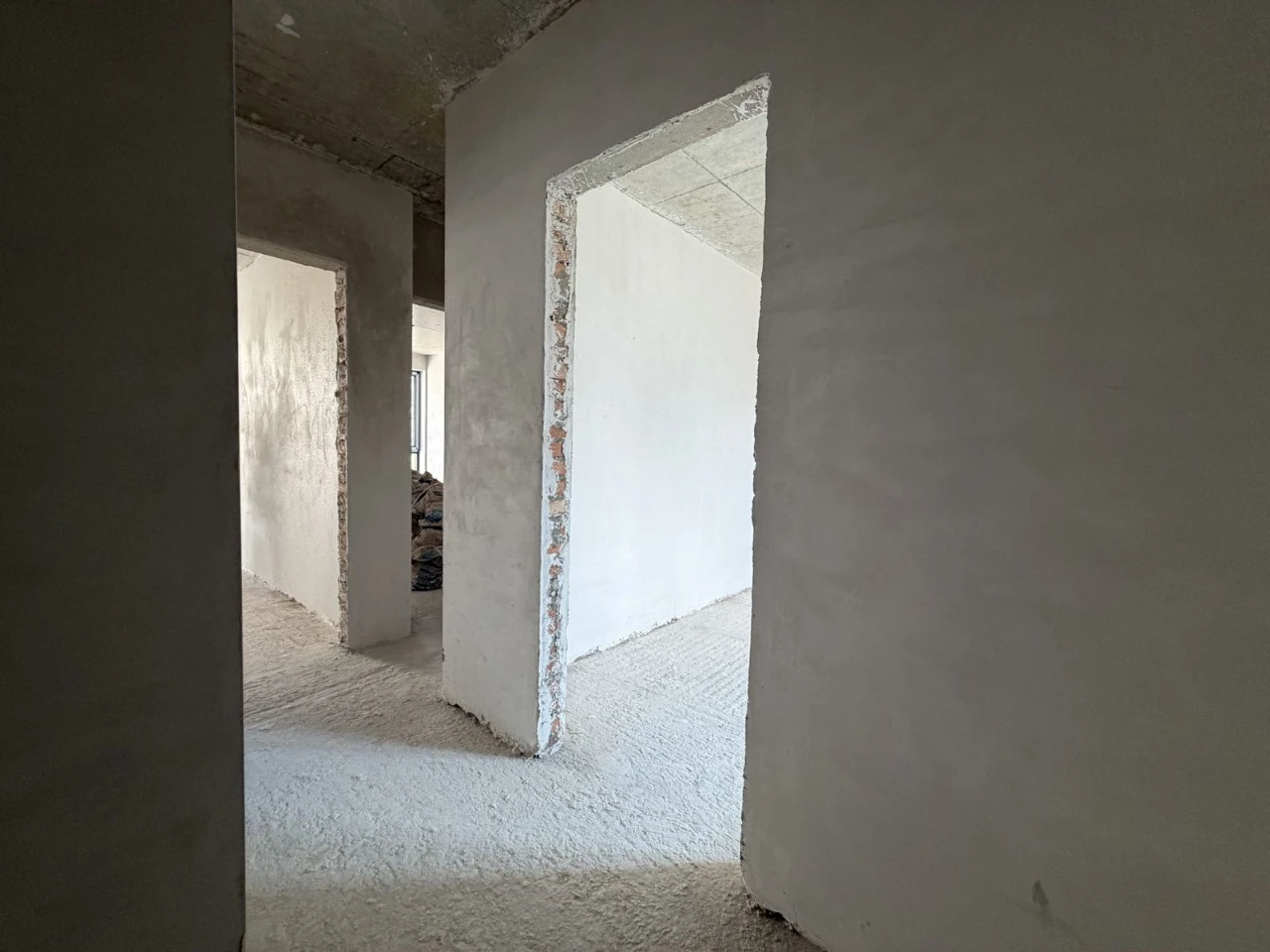 Продаж 2к.квартири поруч Тернопільського ставу.