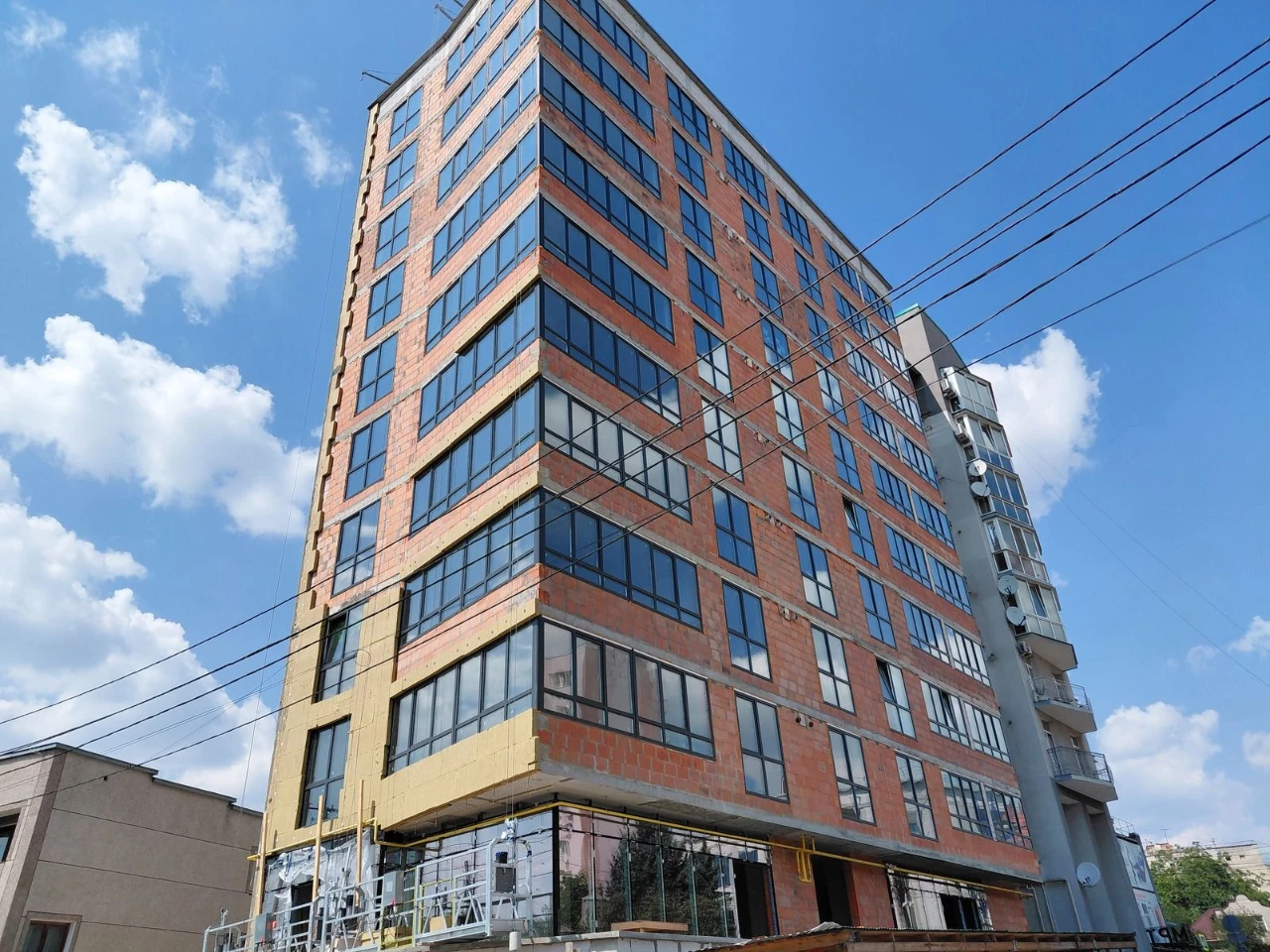 Продаж 2к квартири 67.25 кв. м на вул. Євгена Мєшковського