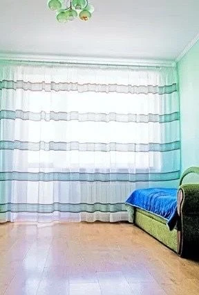 3 кім. Центр, Новобудова
