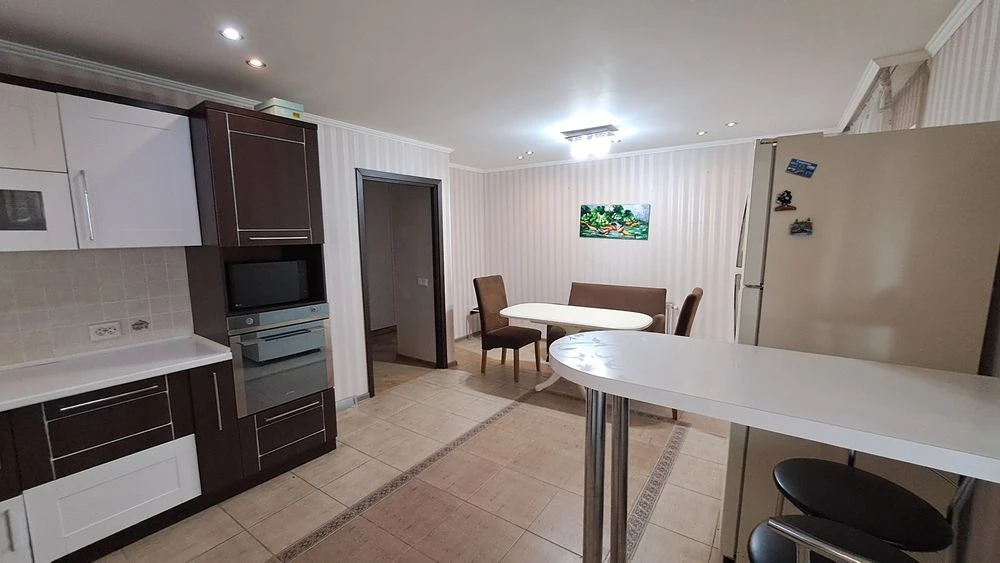 Продаж 5к квартири, вул.Крушельницької, Центр. Тернопіль