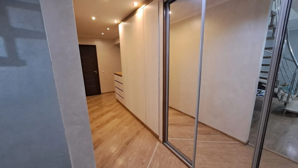 Продаж 5к квартири, вул.Крушельницької, Центр. Тернопіль
