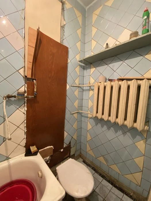 Продам 2к квартиру (сталінка) на Тітова / Незалежності, 2/5