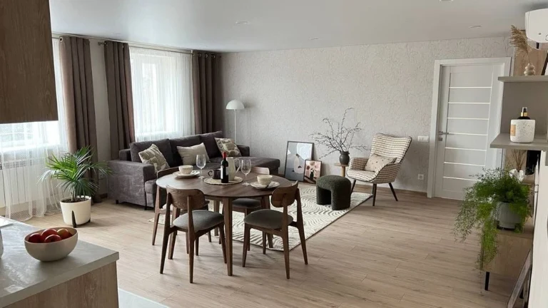 Продаж 1к квартири 73 кв. м на вул. Старий Ринок