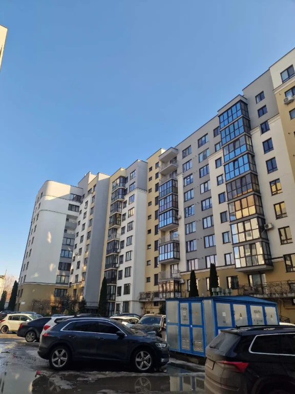 Продаємо 2х кімнатну квартиру неподалік від Центру