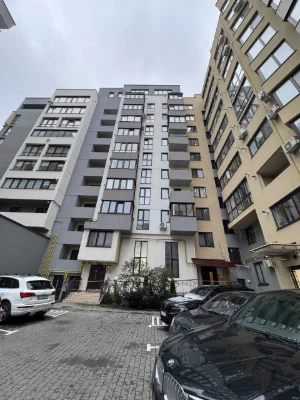 Продаємо 2х кімнатну квартиру неподалік від Центру