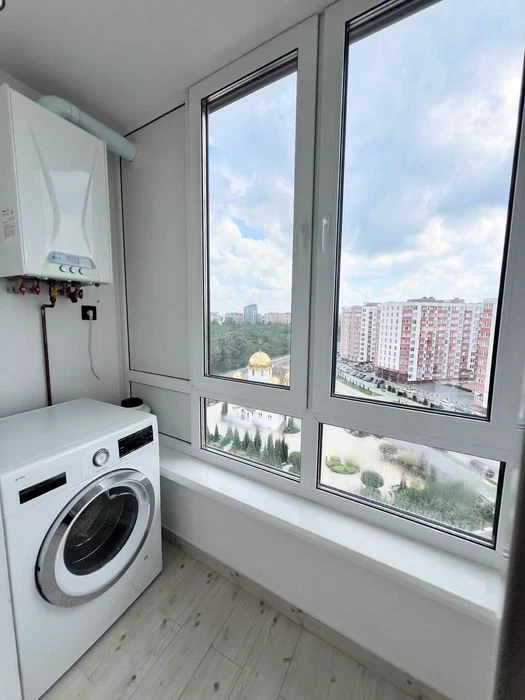 Продаж 3 кімнатної квартири по вул. Київська
