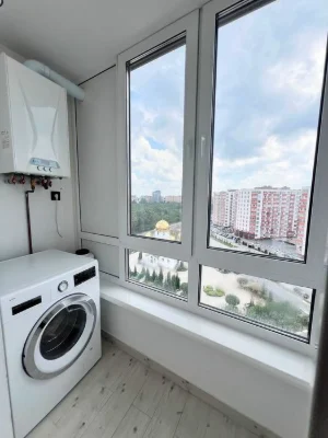 Продаж 3 кімнатної квартири по вул. Київська