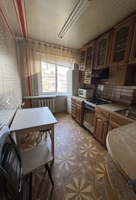 Продам 3 ком квартиру  Победа, Перемога