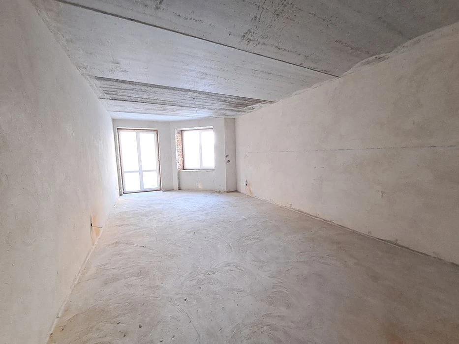 Продаж 3 км.квартири вул.Вербицького